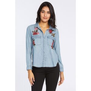 Standard Grace size M heavily embroidered chambray floral hummingbird button dow